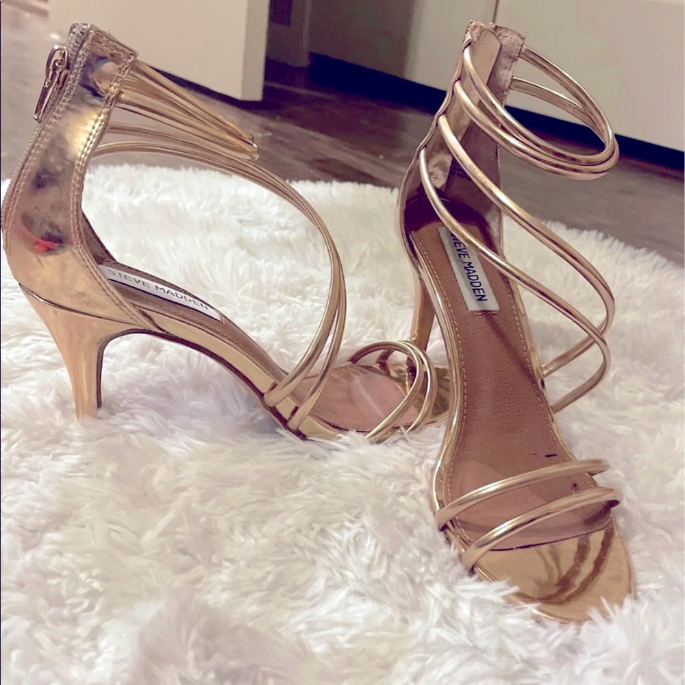 Steve Madden Fico Rose Gold Strappy Sandals. Gently used. Good condition. Size 7